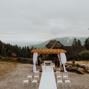 Ślub w plenerze | Altana | Fot. Fujak Fotografia | Wesele na Kocierzu