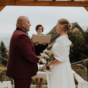 Ślub w plenerze | Altana | Fot. Fujak Fotografia | Wesele na Kocierzu