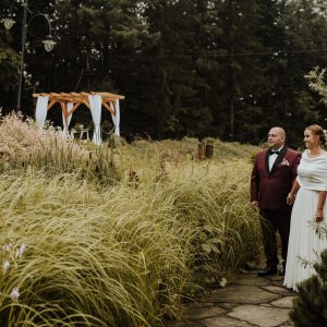 Ślub w plenerze | Altana | Fot. Fujak Fotografia | Wesele na Kocierzu