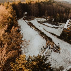 Ślub w plenerze | Fot. Fujak Fotografia | Wesele na Kocierzu